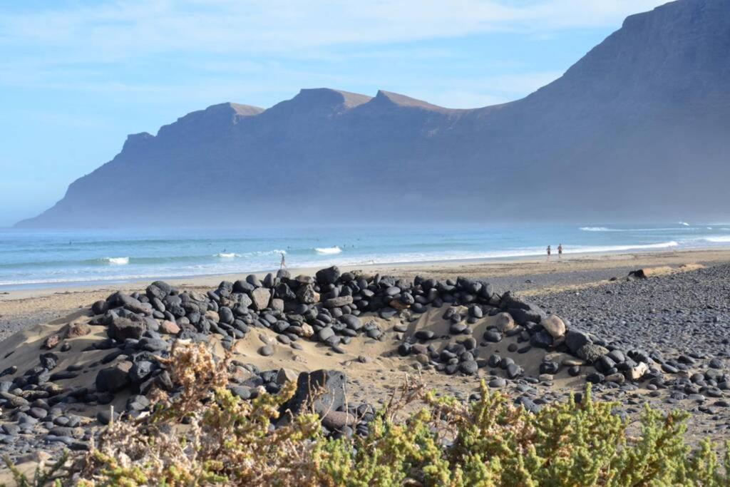 Lanzarote Famara Beach Exterior photo